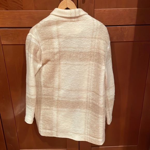 Wool Aritzia cardigan/jacket - Picture 4 of 5